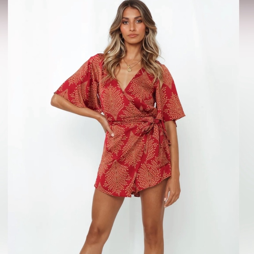 Hello Molly Midnight Noise Romper NWT Wine Size XS Summer Lightweight Dressy